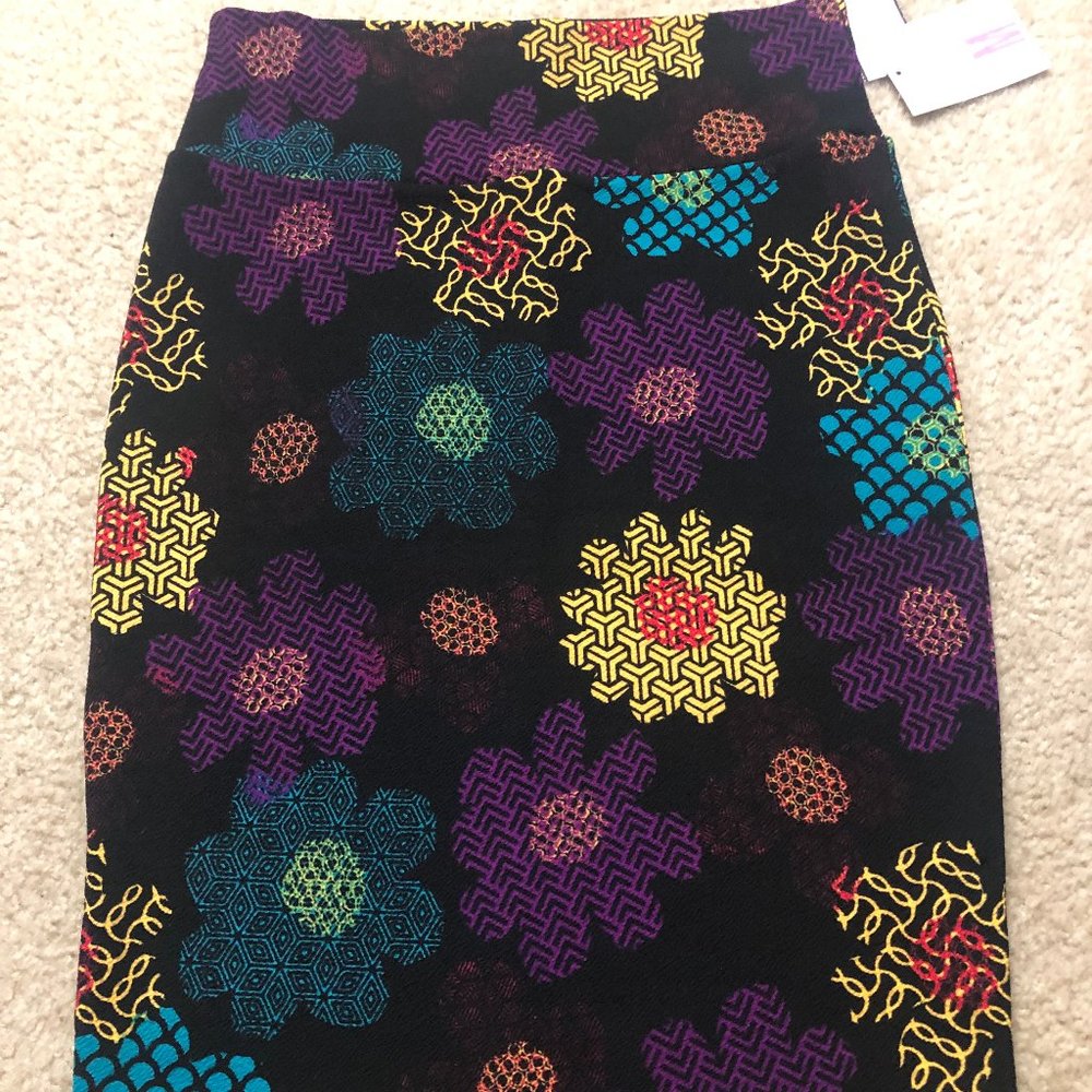 LuLaRoe Cassie Medium